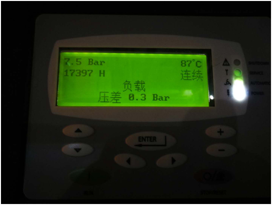 油氣分離器使用過程中因壓差過高被擊穿，造成跑油，油分配料不匹配造成壓差過高(圖5)